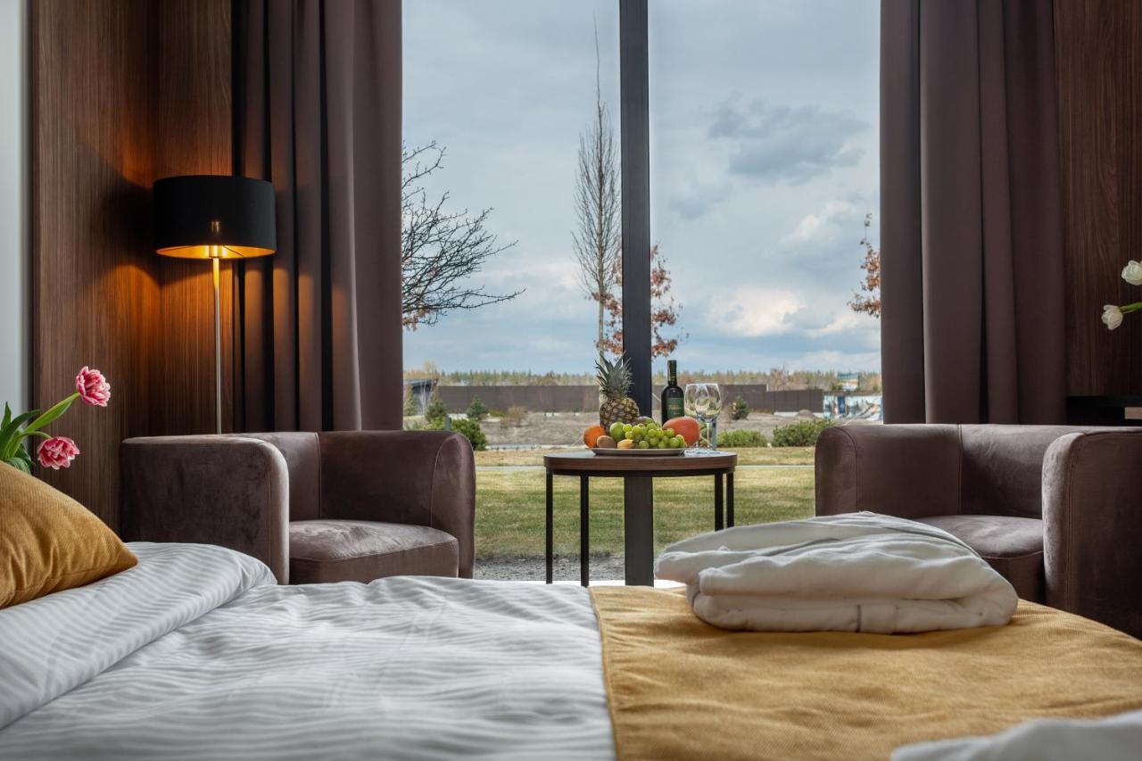 Riverwood Relax Park Moshny Экстерьер фото