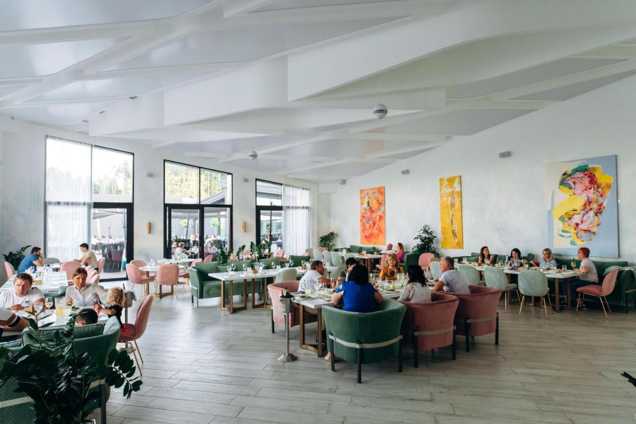 Riverwood Relax Park Moshny Экстерьер фото